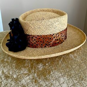 Women’s straw hat